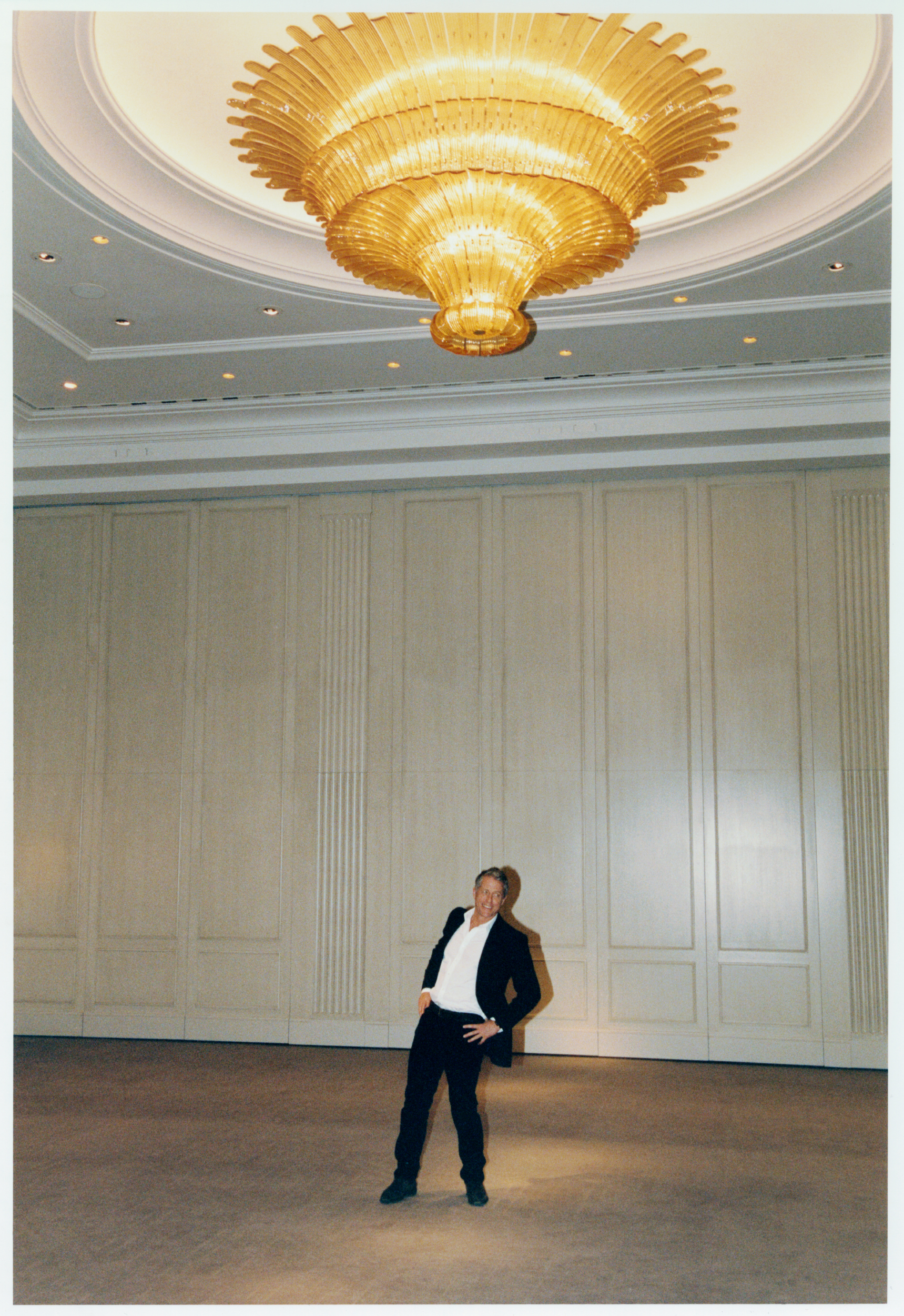 241124_HughGrant_ZeitMag_03_20